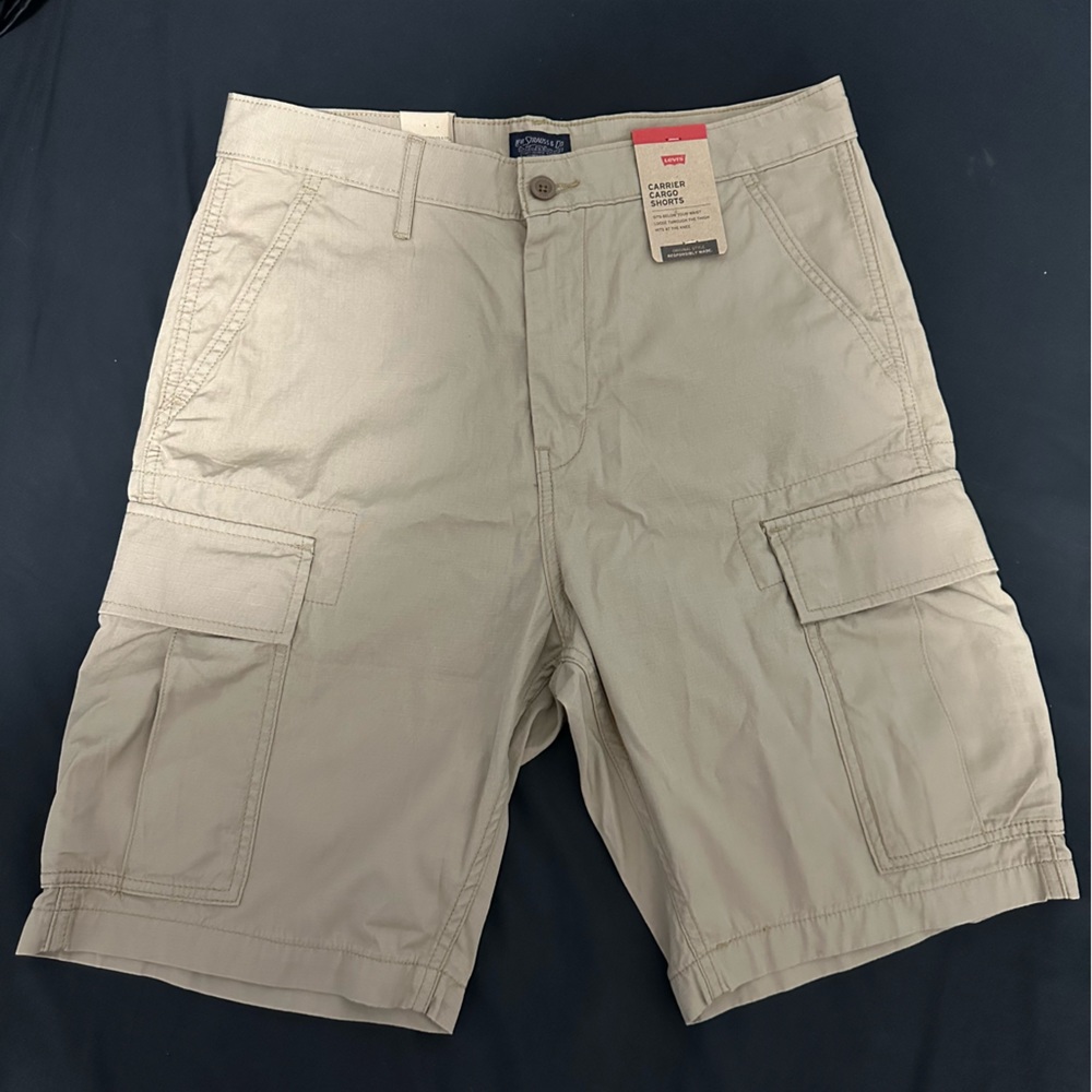 Levi’s 579 Carrier Short True Chino